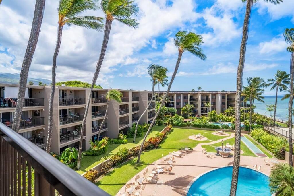 דירות Kahana Hale Ono Loa 403- Top Floor, Ocean View, & Complete Modern Remodel מראה חיצוני תמונה