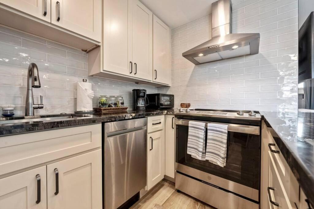 דירות Kahana Hale Ono Loa 403- Top Floor, Ocean View, & Complete Modern Remodel מראה חיצוני תמונה