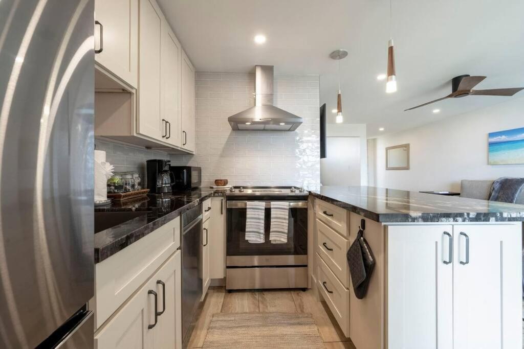 דירות Kahana Hale Ono Loa 403- Top Floor, Ocean View, & Complete Modern Remodel מראה חיצוני תמונה