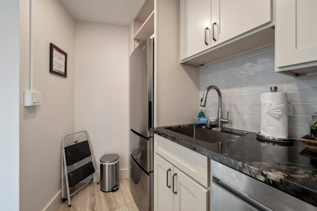 דירות Kahana Hale Ono Loa 403- Top Floor, Ocean View, & Complete Modern Remodel מראה חיצוני תמונה