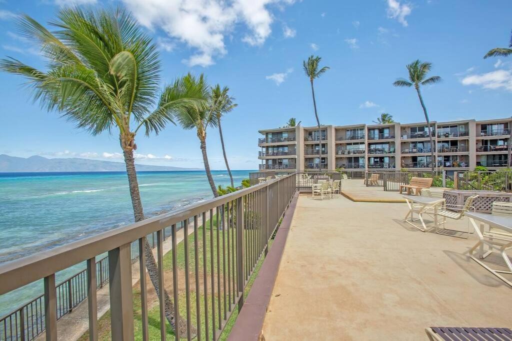 דירות Kahana Hale Ono Loa 403- Top Floor, Ocean View, & Complete Modern Remodel מראה חיצוני תמונה