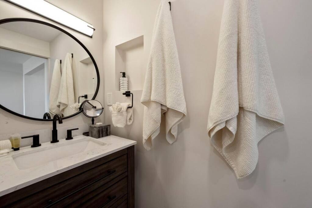 דירות Kahana Hale Ono Loa 403- Top Floor, Ocean View, & Complete Modern Remodel מראה חיצוני תמונה